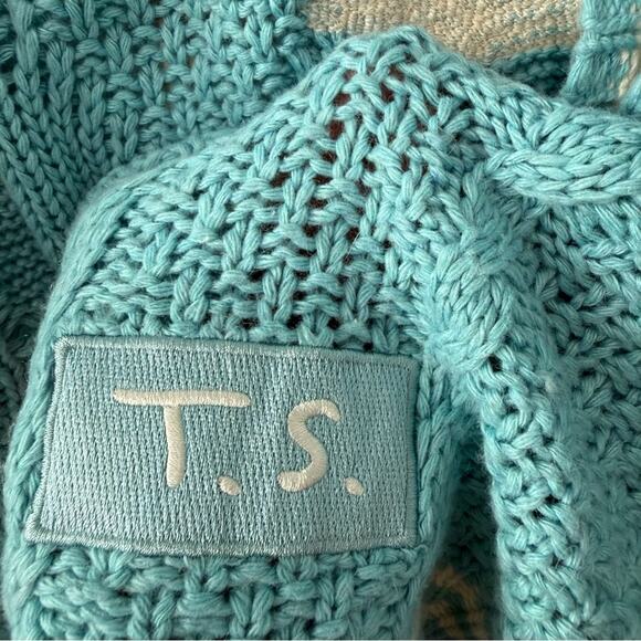 Taylor Swift 1989 (Taylor’s Version) Blue Seagull Cable Knit Cardigan Sweater - Picture 7 of 8